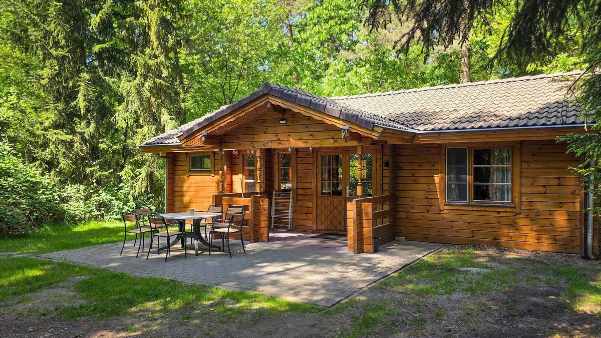 Neede House | Cozy home in Neede with sauna