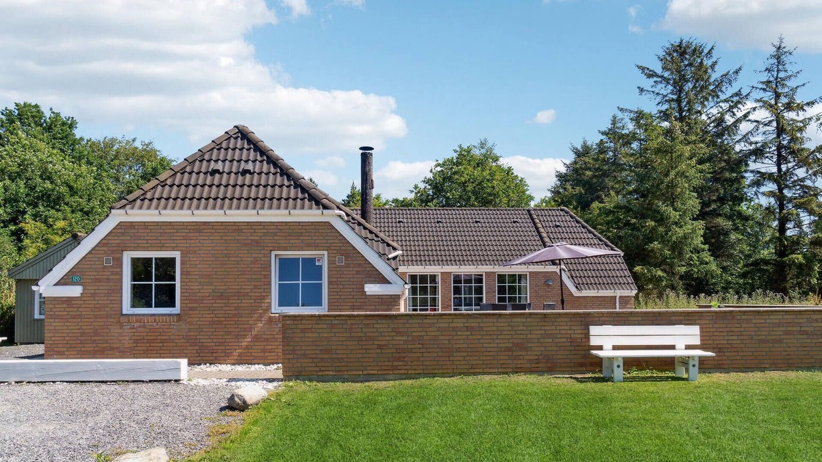 Jegum House | Cozy home in Oksbøl with sauna
