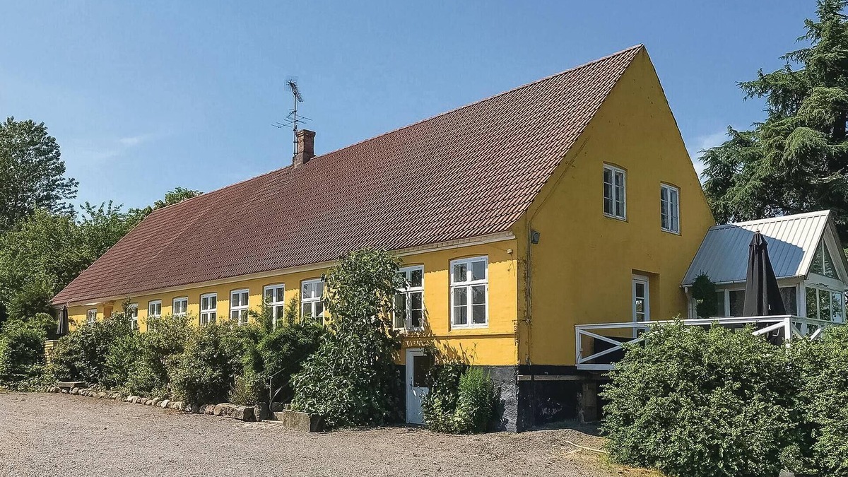Østermarie House | Cozy home in østermarie with WiFi