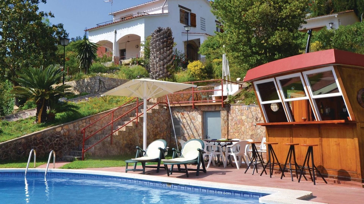 Mas Carbo House | Cozy home in Palafolls