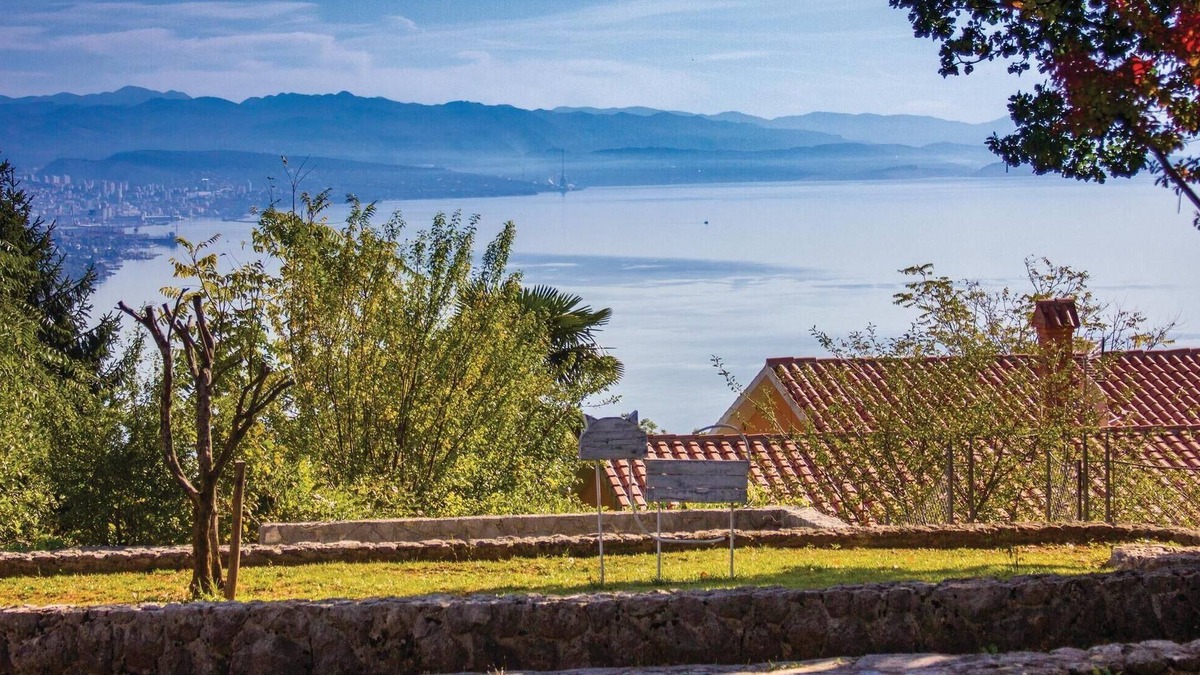 Pobri House | Cozy home in Pobri with house sea view