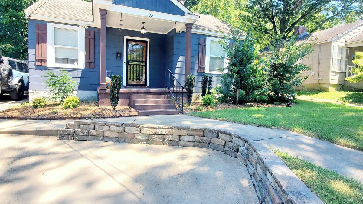 Joffre House | Cozy home in quiet neighborhood