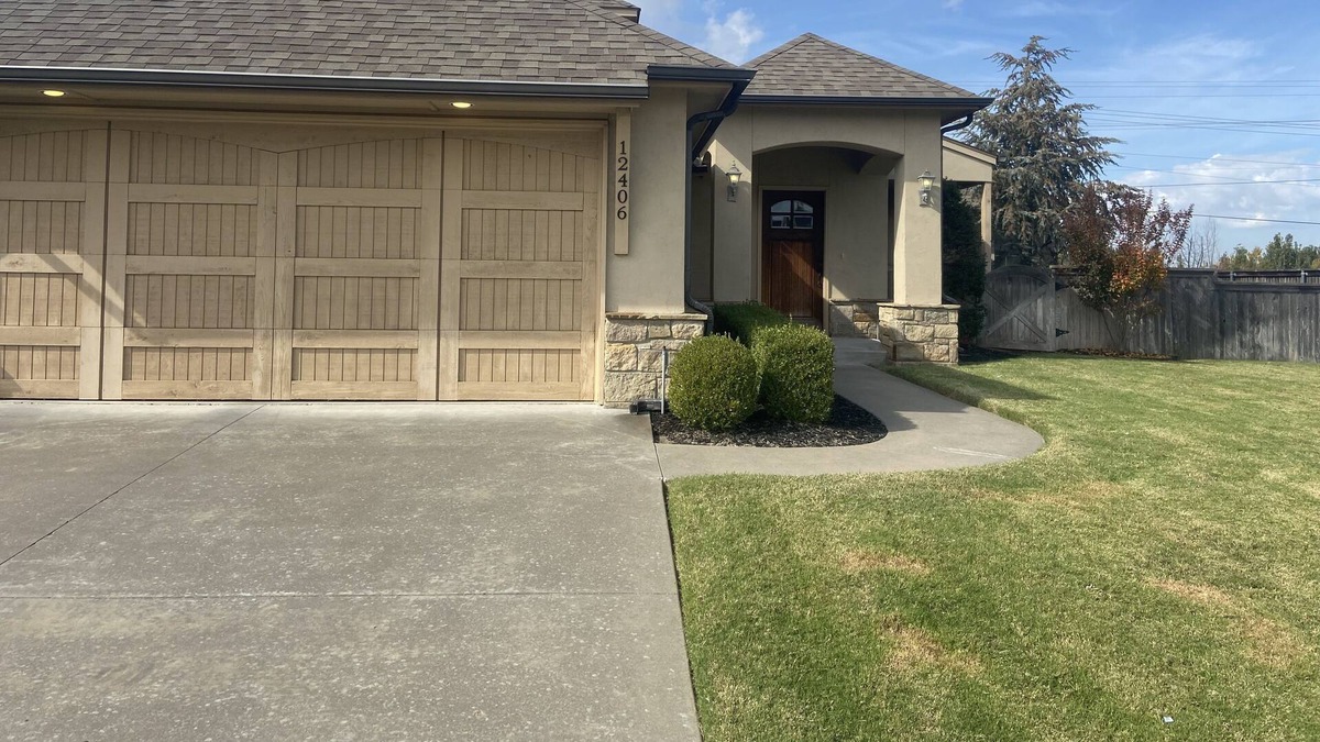 Jenks House | Cozy home in quiet neighborhood. Extremely nice part of Tulsa