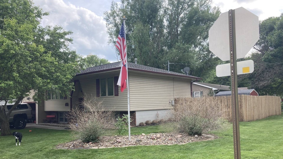 Glenwood House | Cozy home in small town Iowa. Great location near downtown Glenwood.
