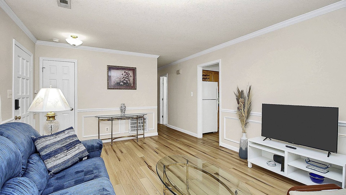 McAlpine House | Cozy home in South Charlotte near Ballantyne/PinevilleI485/I77 Sorry, No Pets