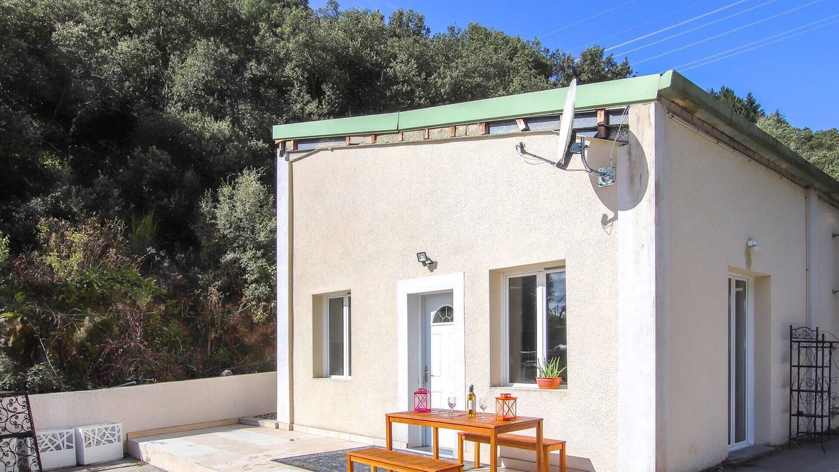 Saint-Peray House | Cozy home in St Peray with sauna