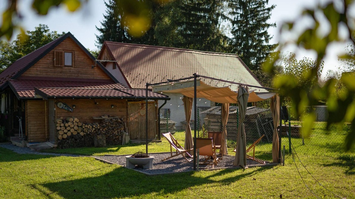 Lekenik House | Cozy home in Stari Brod with sauna