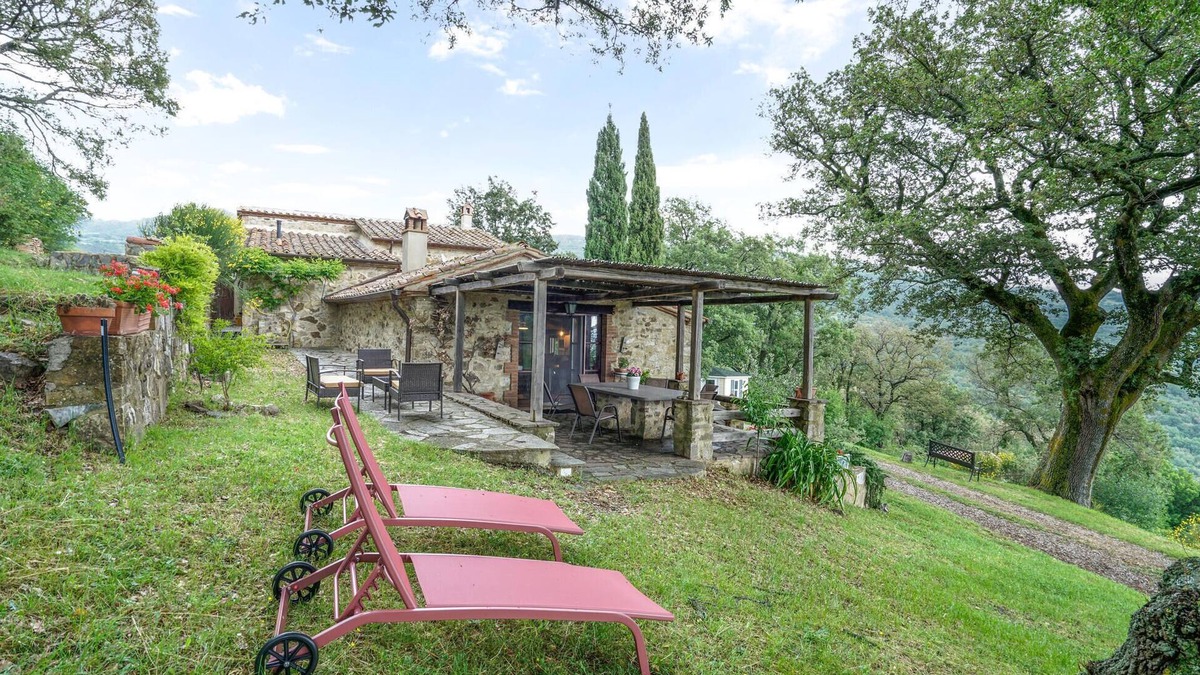Arcidosso House | Cozy home in Stribugliano with WiFi