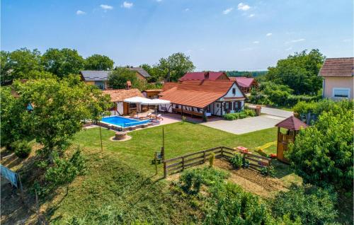 Sveti Ivan Zabno House | Cozy Home In Sveti Ivan Zabno With Wifi