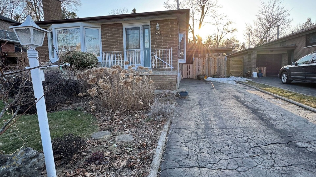 Scarborough House | Cozy Home in Toronto
