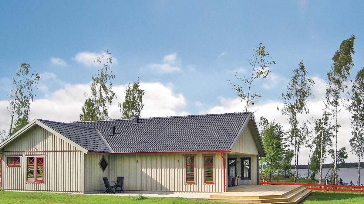 Kvanarp House | Cozy home in Vittaryd with sauna