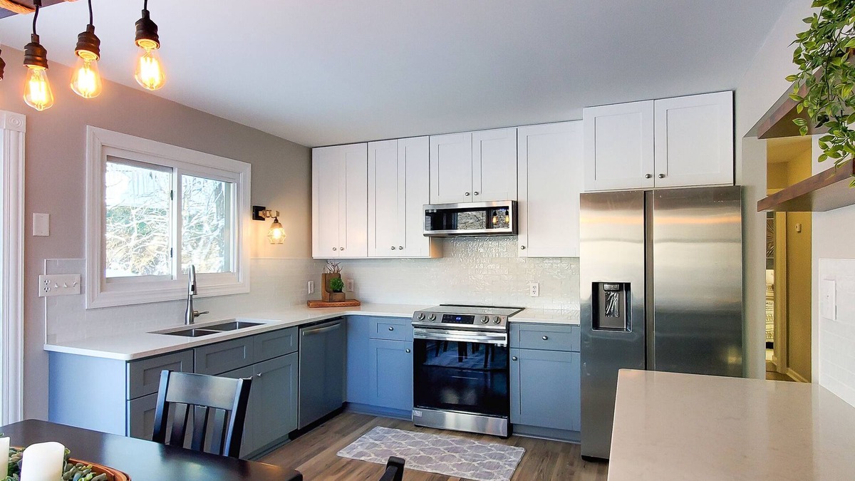 Gem Lake House | Cozy home in White Bear lake area filled with natural light!