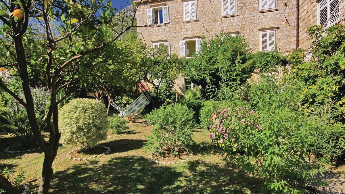 Trsteno House | Cozy home in Zaton Veliki with kitchen