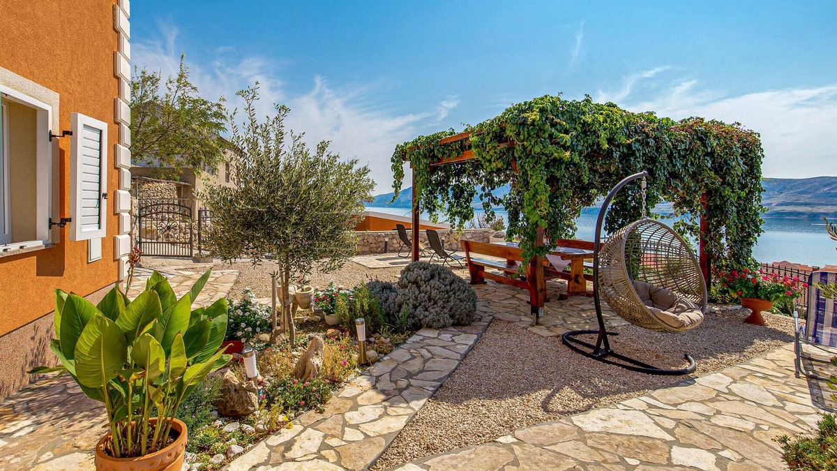Kustici House | Cozy home in Zubovici with WiFi