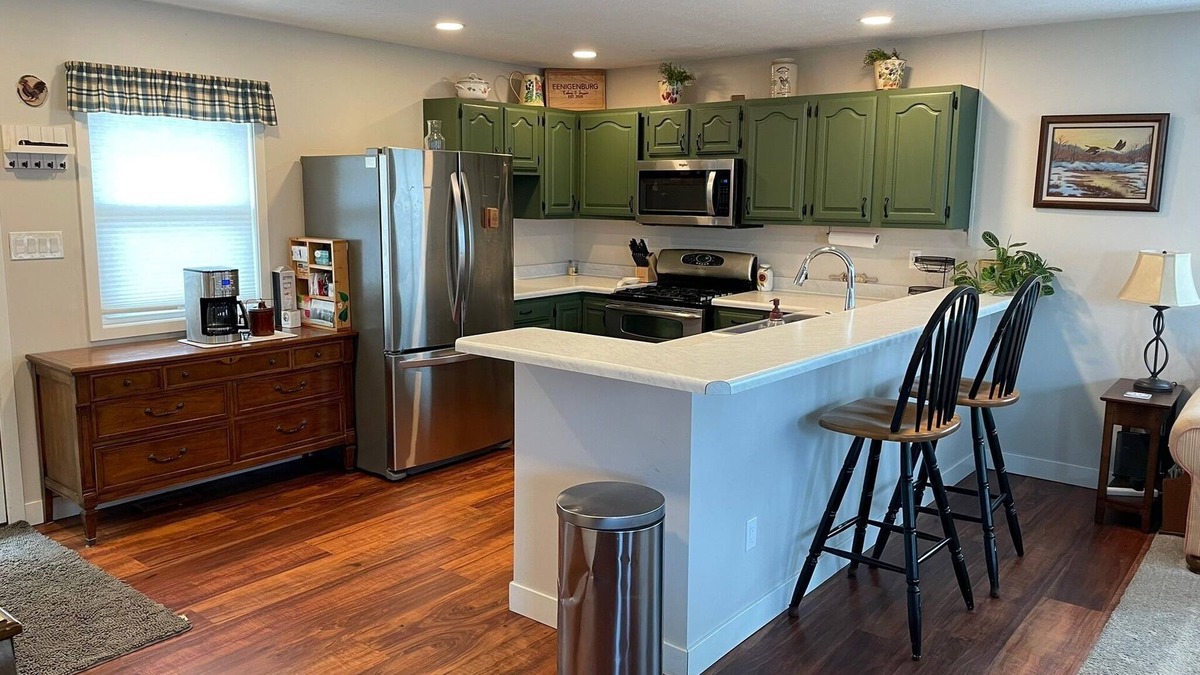 Thayer House | Cozy Home Near 231 with Open Living & Full Kitchen