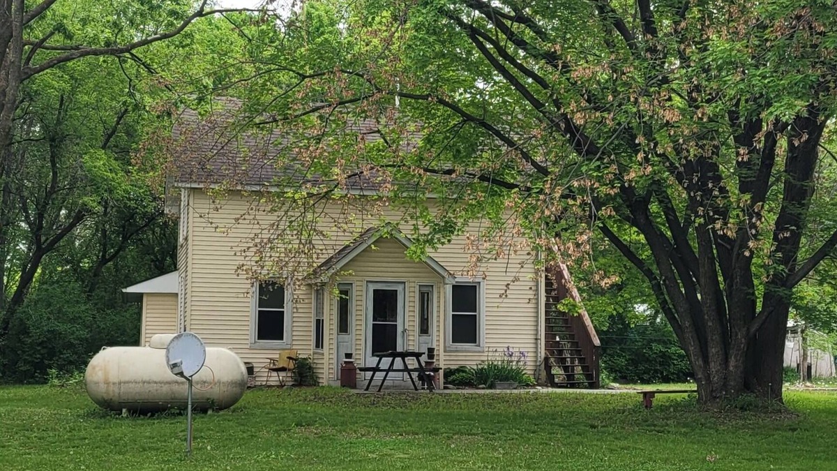 New Richmond House | Cozy home near Cedar Lake Speedway and Apple River in New Richmond. Sleeps 7