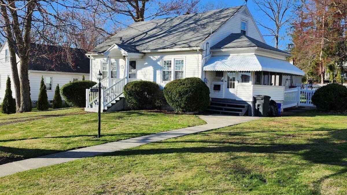 Scranton House | Cozy home near downtown & Montage Mountain