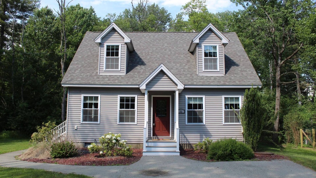 Keene House | Cozy Home Near Downtown, Shops, and Restaurants.
