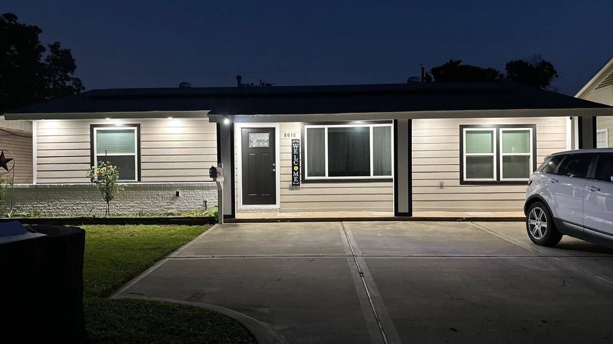 Southeast Houston House | Cozy home near Hobby airport!