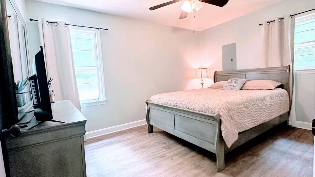 Huntersville House | Cozy home near Latta Plantation Reserve!