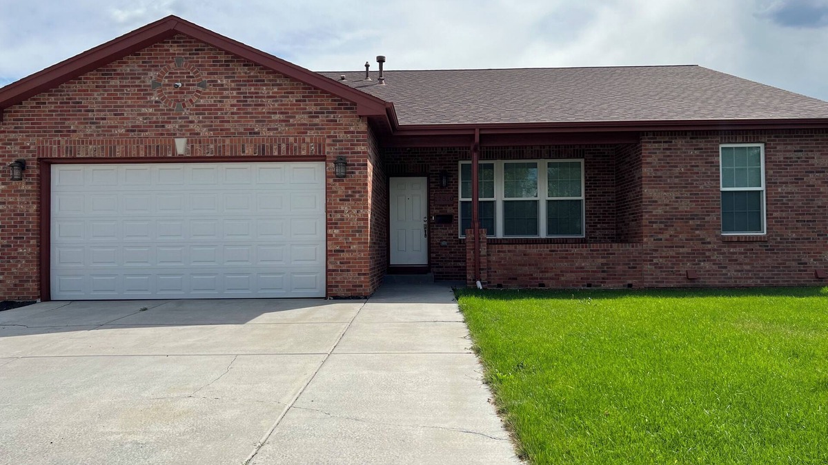 Jewell Heights - Hoffman Heights House | Cozy Home near University of Colorado, Anschutz Hospital and Children's Hospital