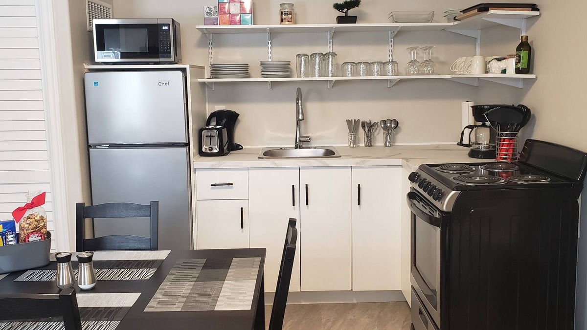 Rideau Heights House | Cozy home on a quiet street minutes to downtown Kingston!