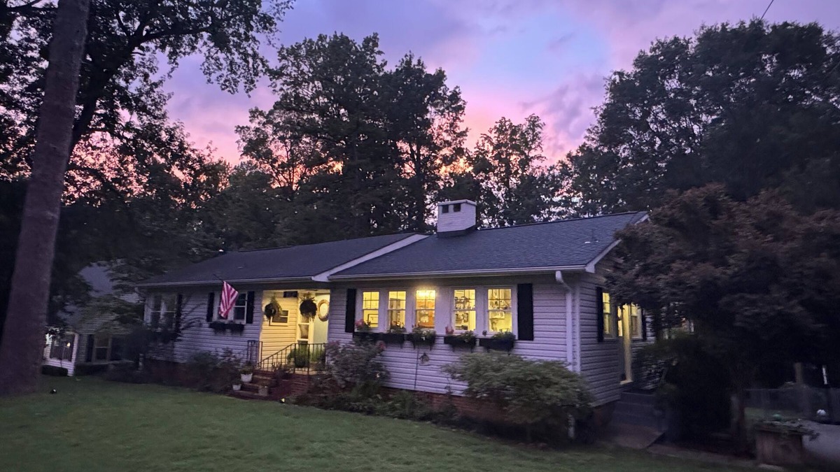 Opelika House | Cozy home on a quiet street