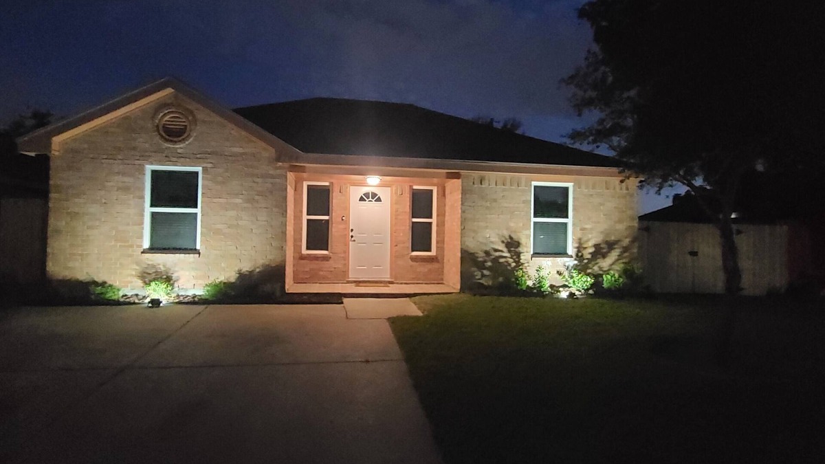 Mission House | Cozy Home on RGV