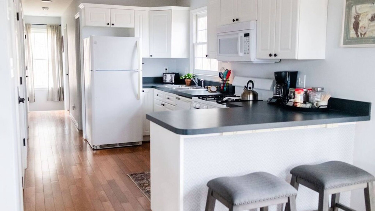 Tuscarora House | Cozy Home on the Potomac River in Wine Country