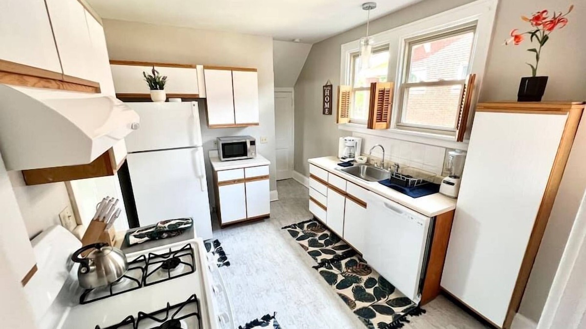 West Price Hill House | Cozy Home Quiet Neighborhood 10 Min to Downtown