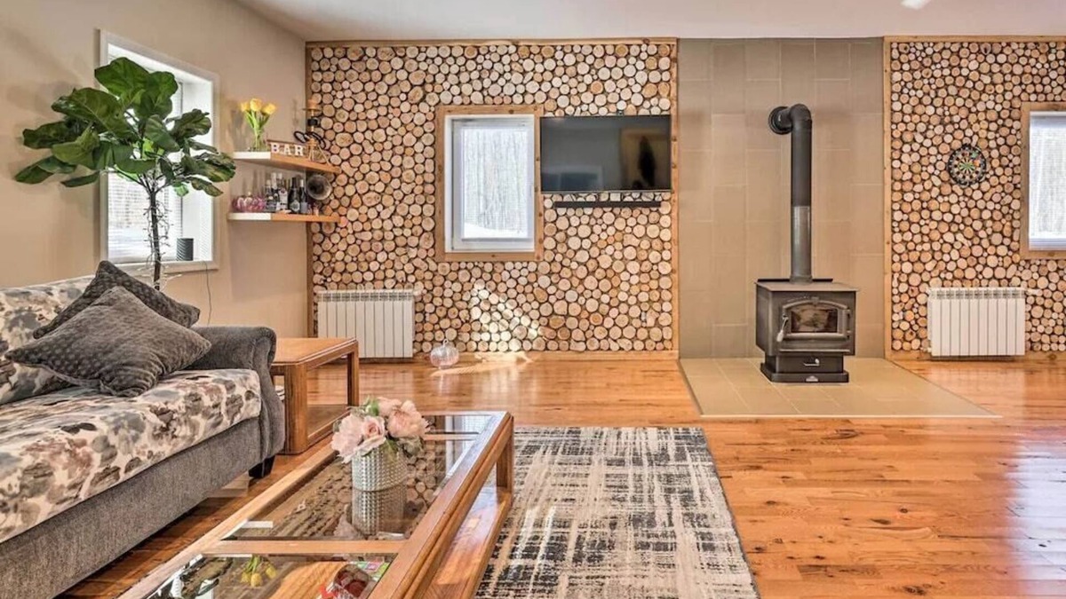Long Pond Cabin | Cozy Home w/Game room Poconos! camelback Kalahari