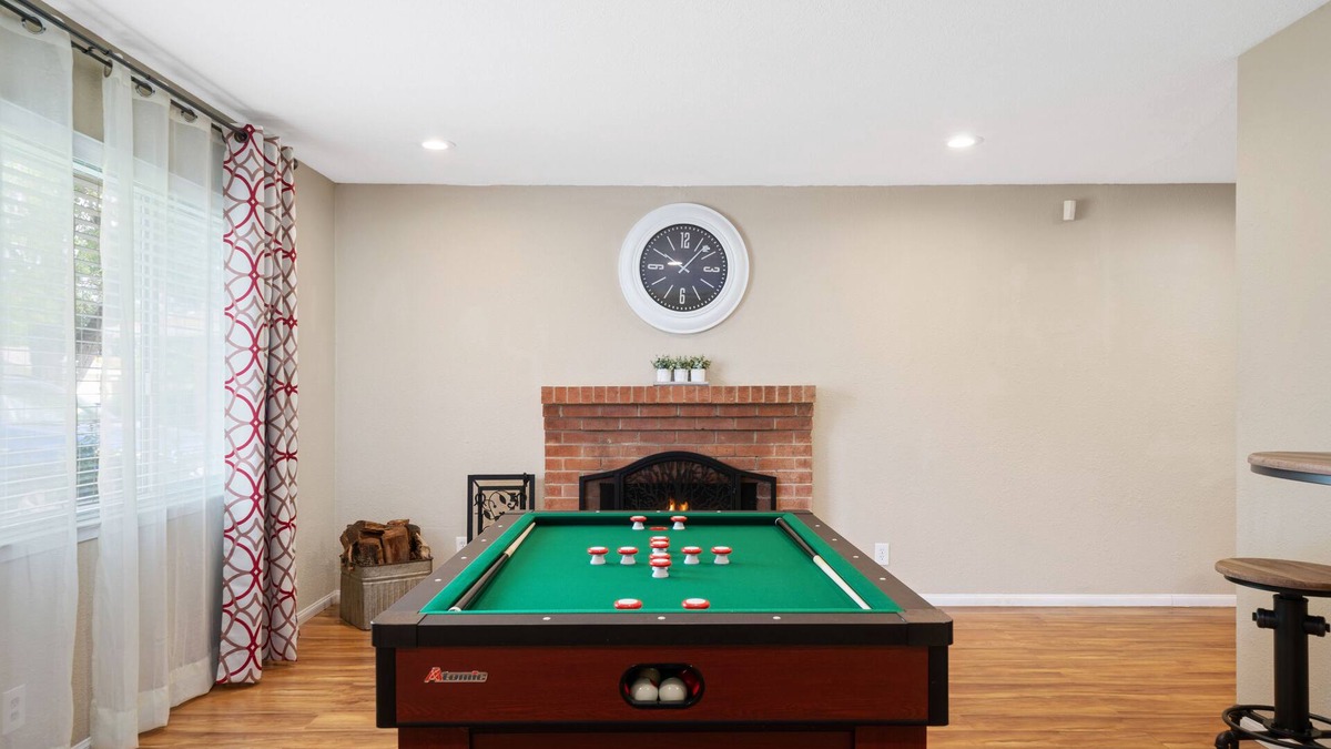 Elk Grove House | Cozy home w/pool table-Family getaway