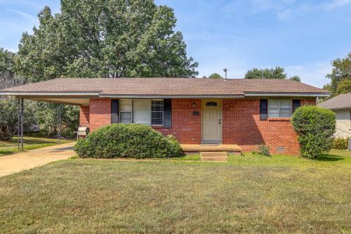 Oxford House | Cozy Home with Grill Walkable Oxford Location