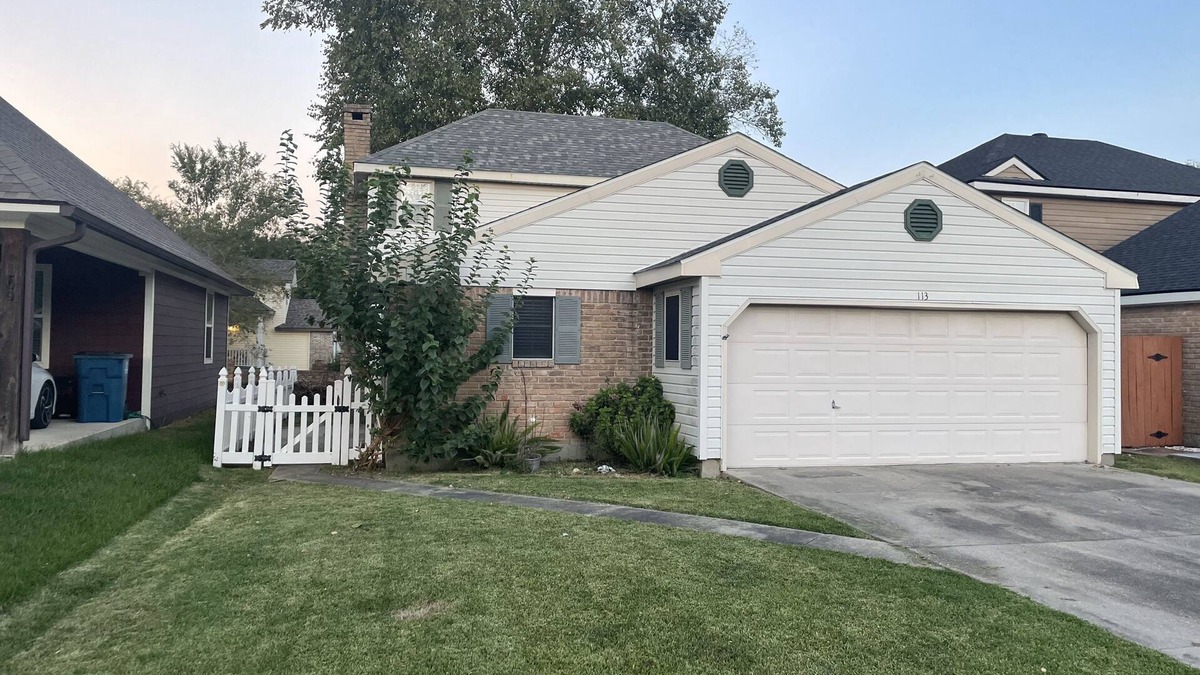 Milton House | Cozy Home with room for everyone.