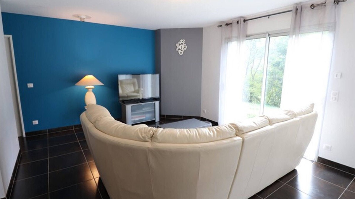 Laveissiere Cottage | Cozy Home with Ski Storage Near Super-Lioran, Free WiFi & Parking