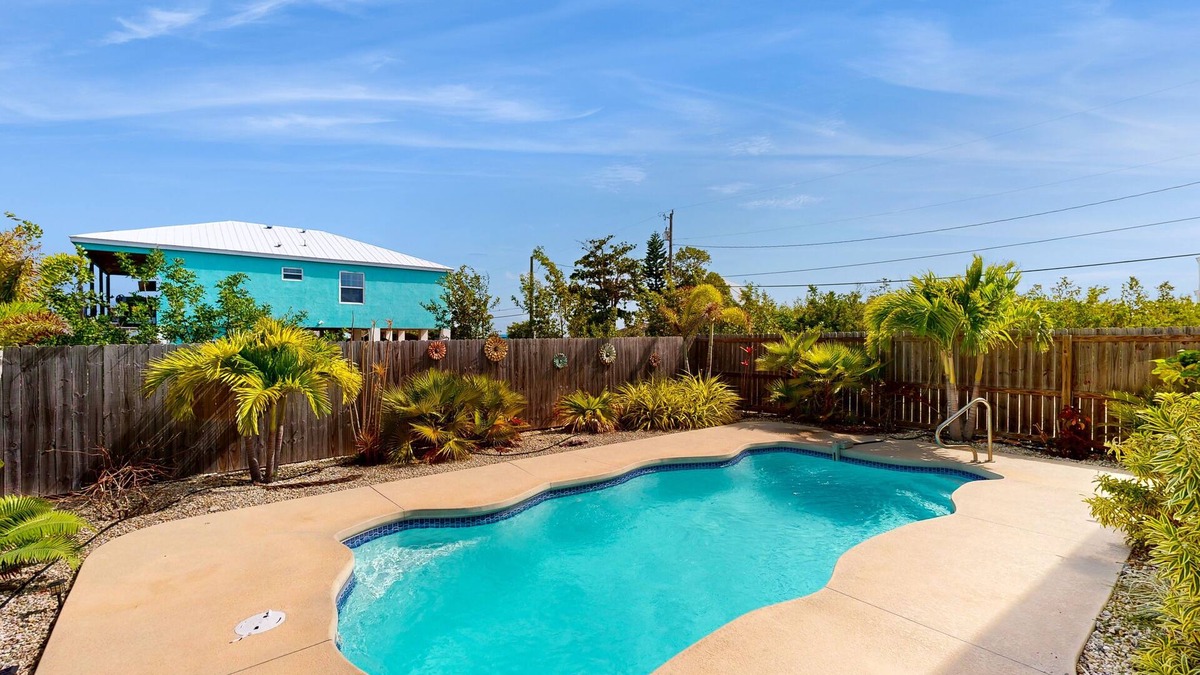Little Torch Key House | Cozy home with private pool, BBQ, central AC, private dock