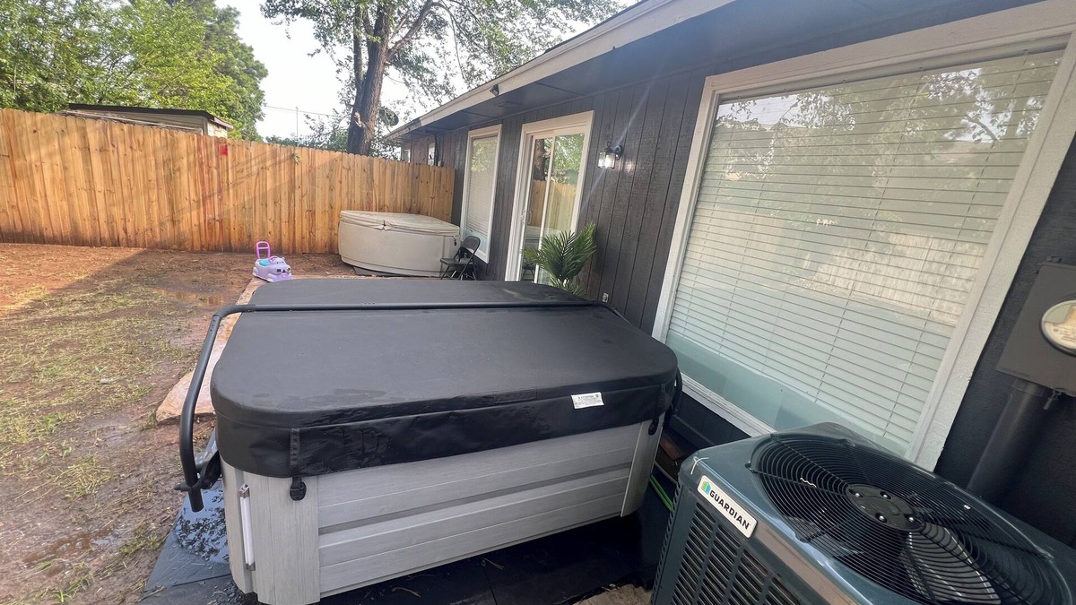 Midwest City House | Cozy Home Wt Hot Tub, WiFi n Smart Tv