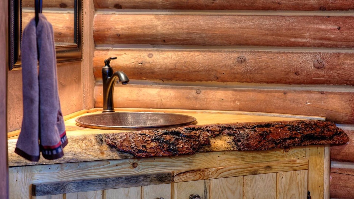 Weston Cabin | Cozy Horny Toad Log Cabin
