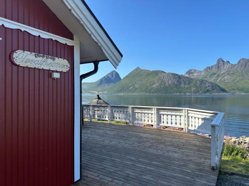 Botnhamn House | Cozy house by the sea