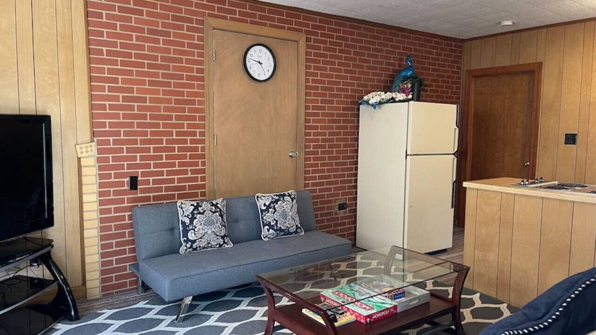 High Point House | Cozy House for Business or Weekend Hideaway