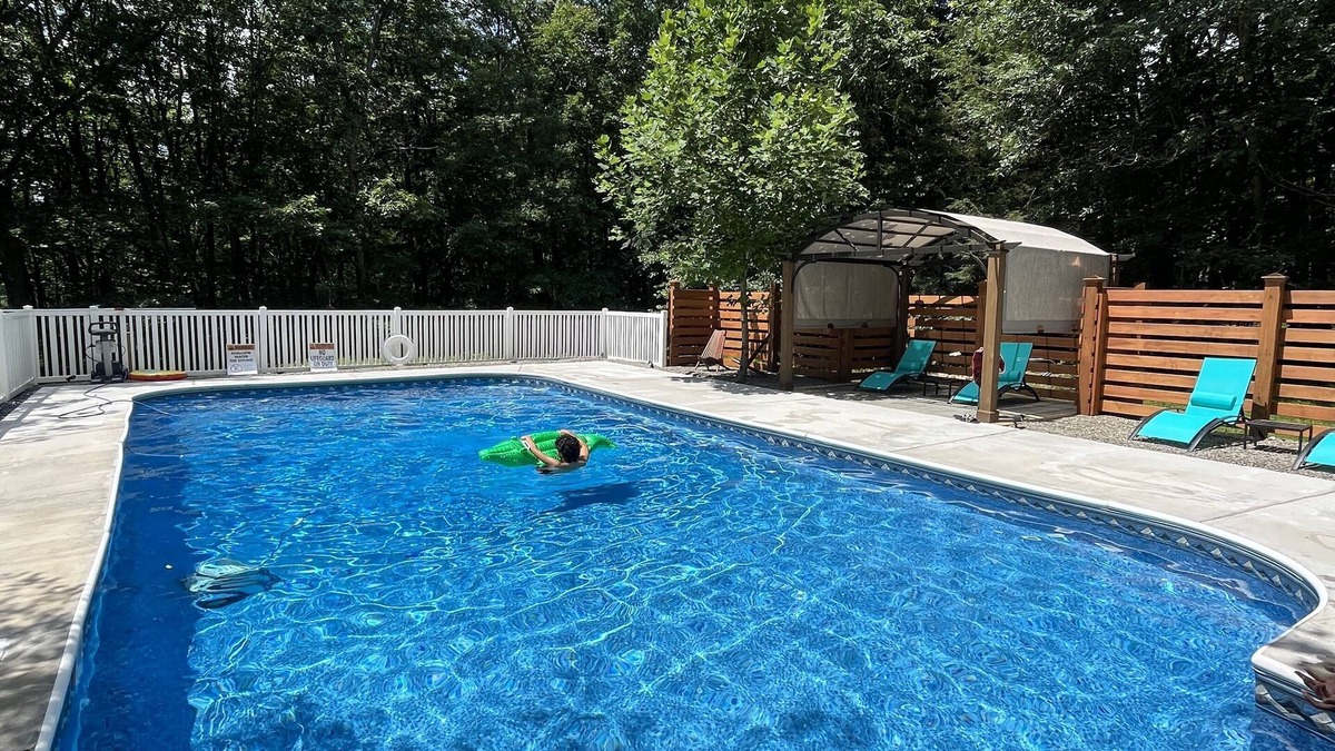 Swiftwater House | Cozy house for hiking/skiing/swimming/summer or fall