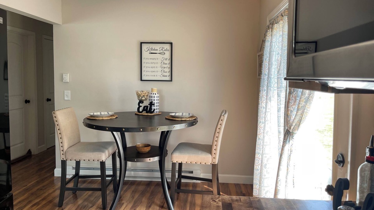 St. Joseph House | Cozy house in a very safe neighborhood just outside of Urbana-Champaign.