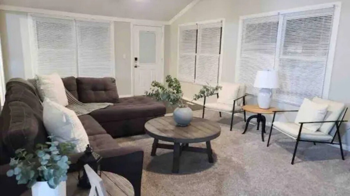 Warren House | Cozy, Howland Home Next to the Grand Resort