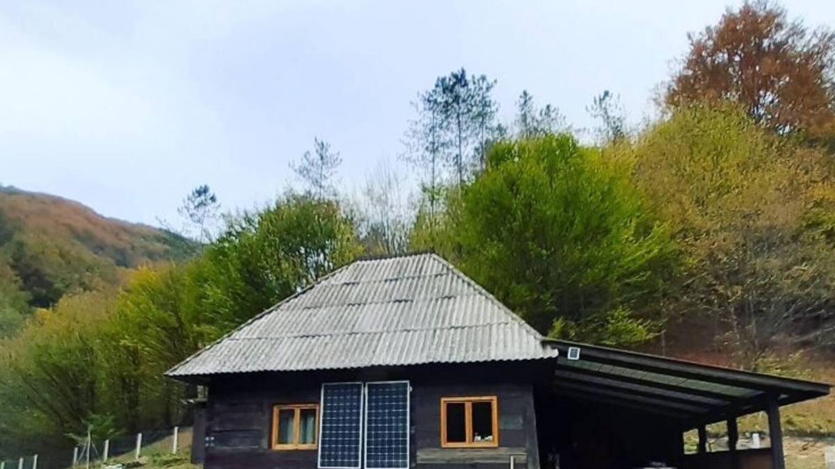 Ramet Cabin | Cozy hut in the wild nature of Romania