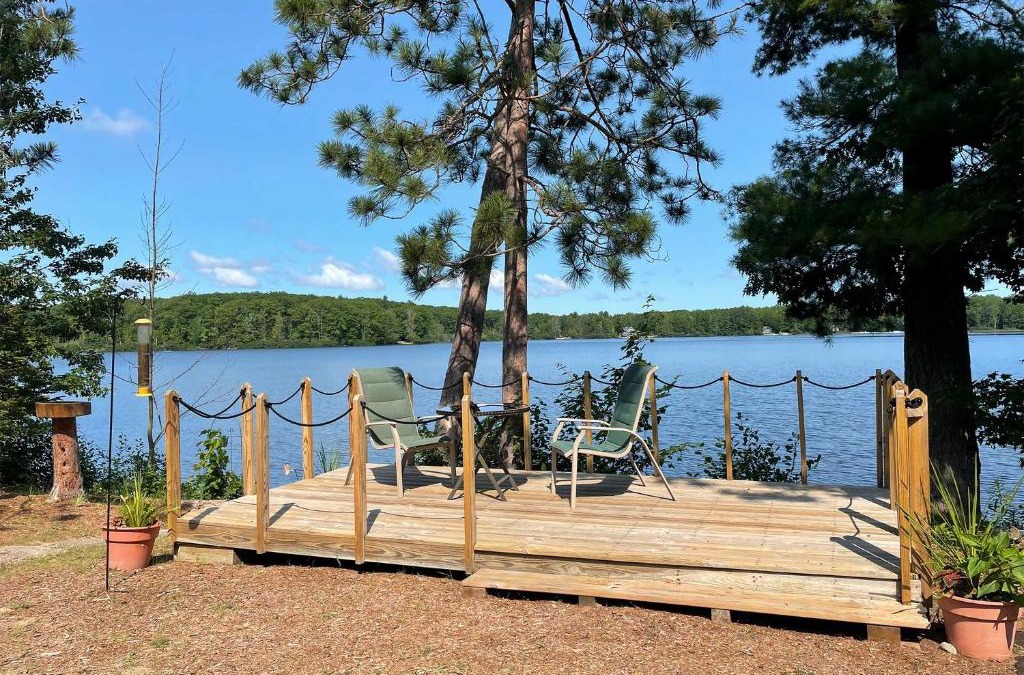 Interlochen House | Cozy Interlochen Cabin with Dock 1 Mi to Green Lake