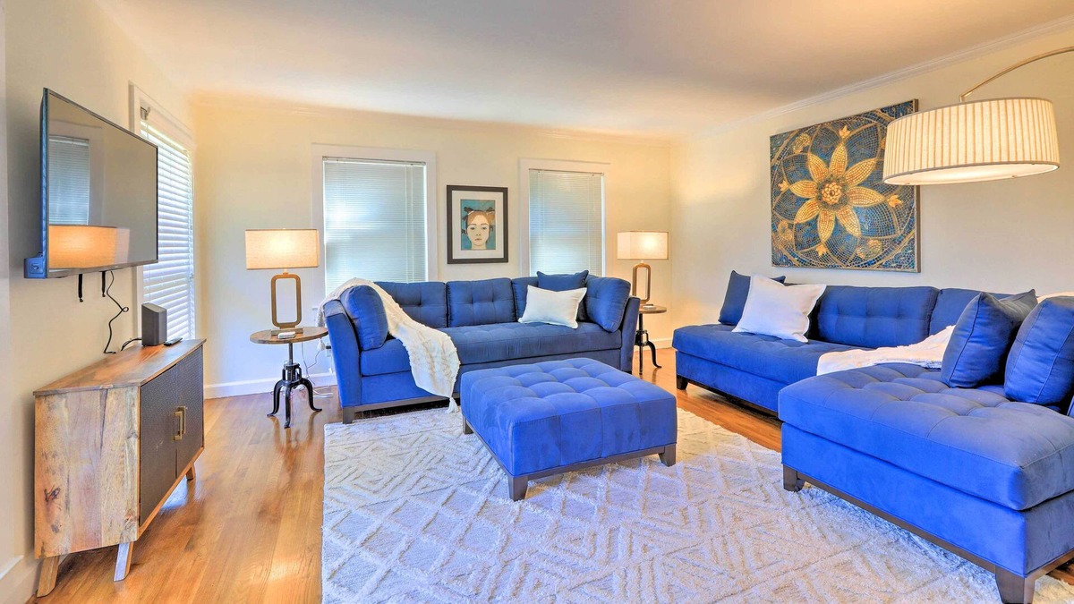 Jonesboro House | Cozy Jonesboro Abode w/ Yard - 18 Mi to Dtwn!
