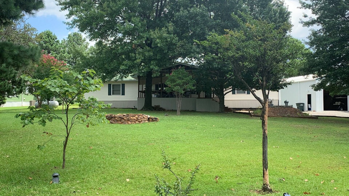Hoyt House | Cozy Lake Eufaula Getaway