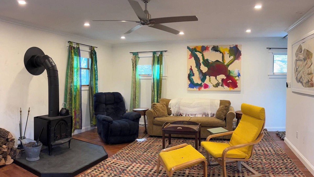 Roscoe House | Cozy Lake House in Charming Roscoe: Your 3-Bedroom Getaway