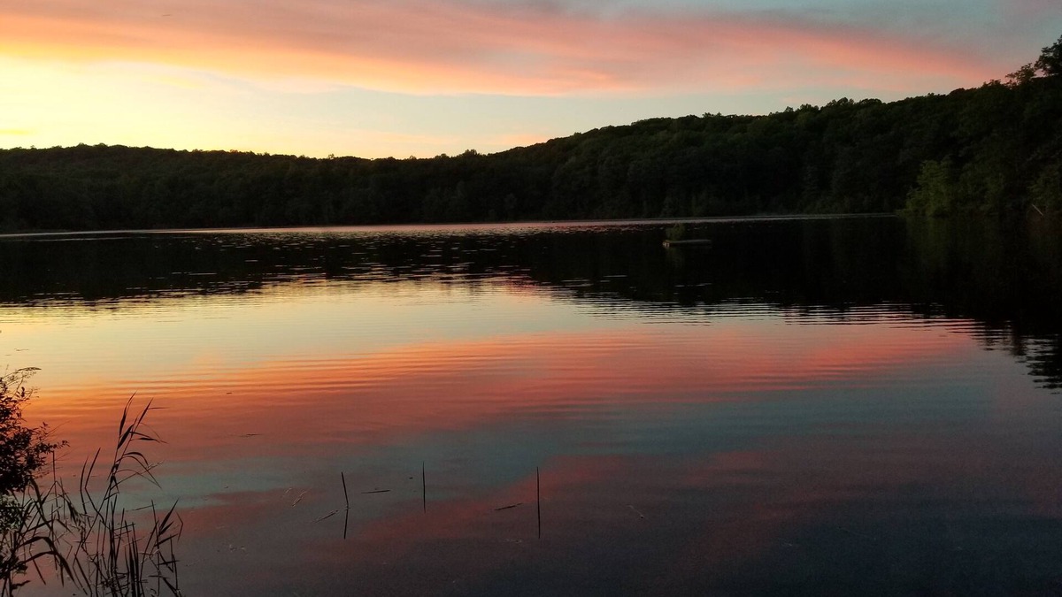 Pawling House | Cozy lake house retreat!