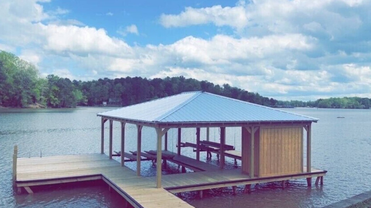 Jackson House | Cozy lake house with huge boat dock